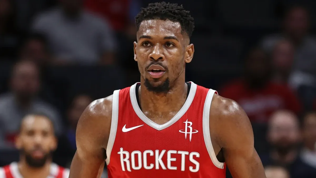 Aaron Holiday signs with Maxima Roma in Italy after three seasons with the Houston Rockets, leaving a veteran presence...