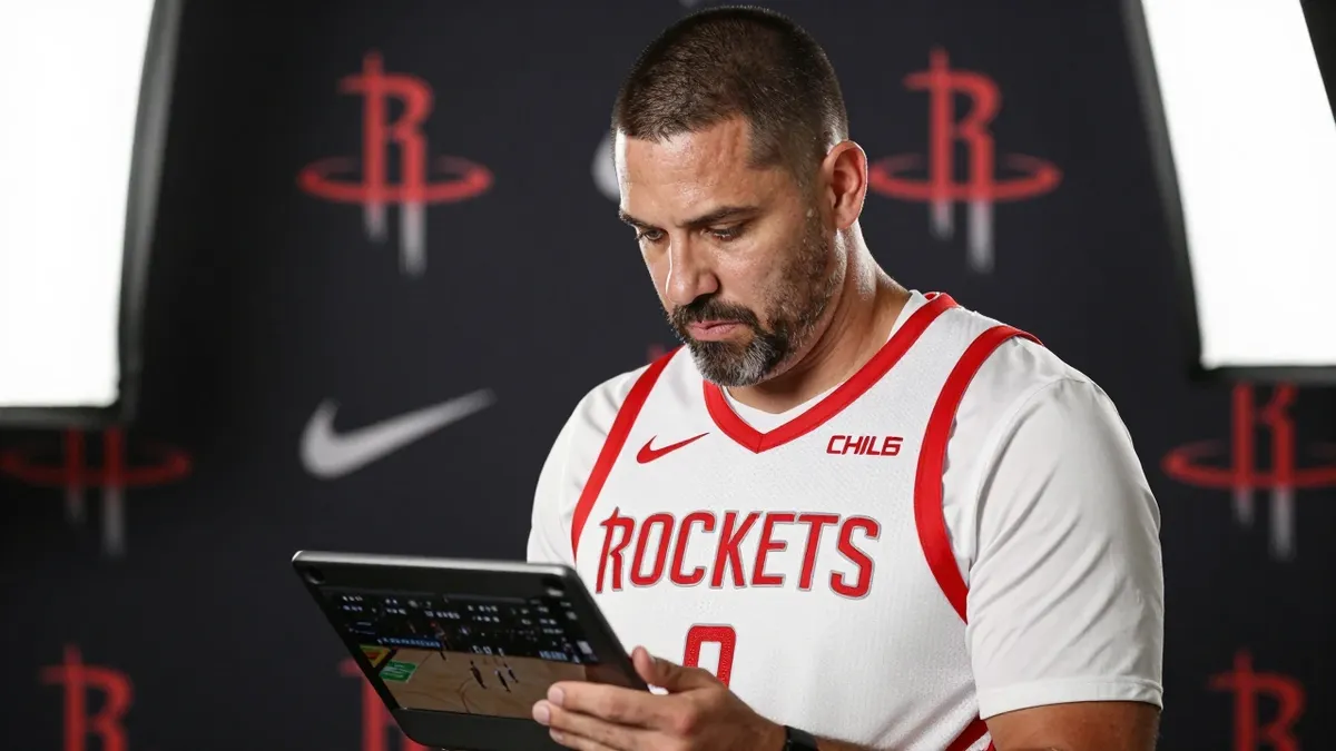 Houston Rockets fans debate: Did Rick Adelman or Mike D’Antoni leave a bigger legacy?