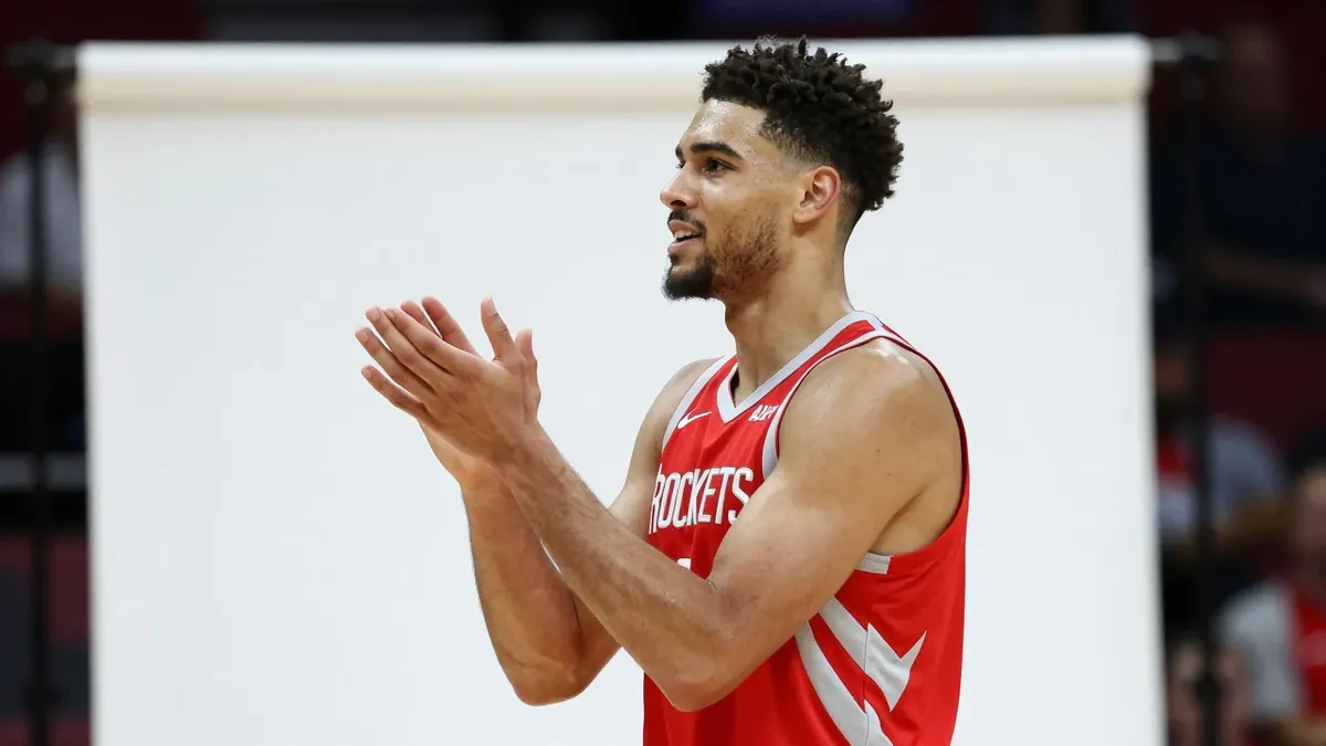 Houston Rockets Jersey History: Torraye Braggs and the No. 32 Legacy